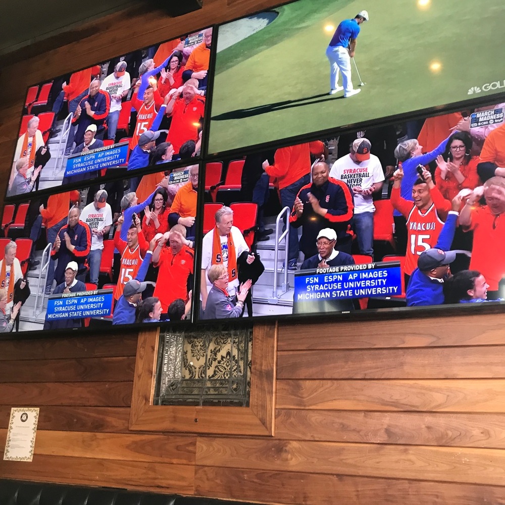 Meet your Posher, Halley